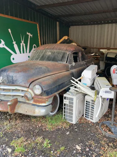 Click Here to read more on Derek Drinkwater's 1950 Cadillac Flower Car